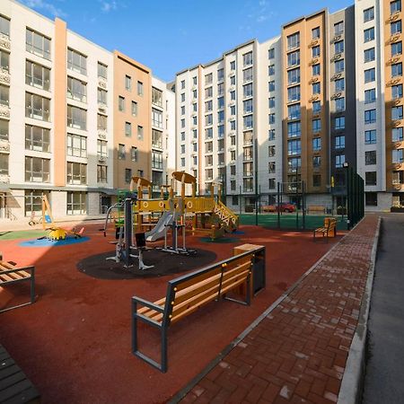 Как Дома - Двухкомнатная Квартира В Центре Almatı Dış mekan fotoğraf